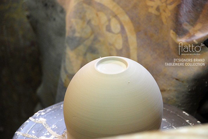 水野幸一さんのろくろ実演　削り