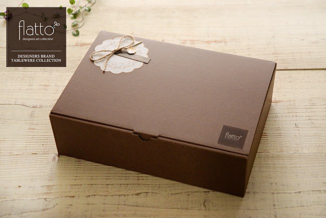和食器セレクトショップflattoのギフトボックス（大）