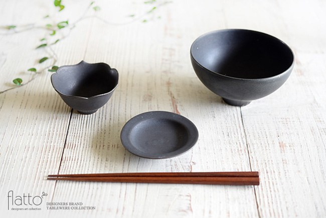 東一仁 ブラック リムプレート3寸皿