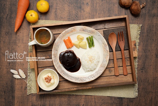 デミグラスハンバーグ×古谷浩一「渕荒横彫 リブ8寸皿」