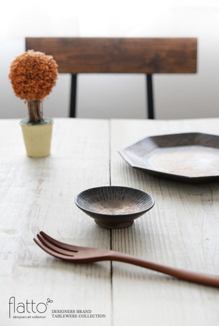 中川雅佳さんの金釉 しのぎ3寸皿