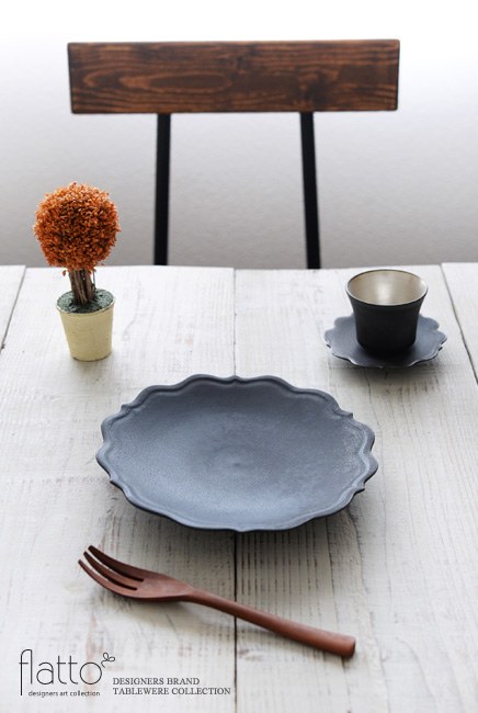 木下和美の黒釉ケーキ皿