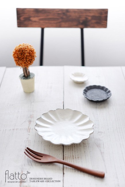 加藤祥孝「粉引 5寸輪花皿」