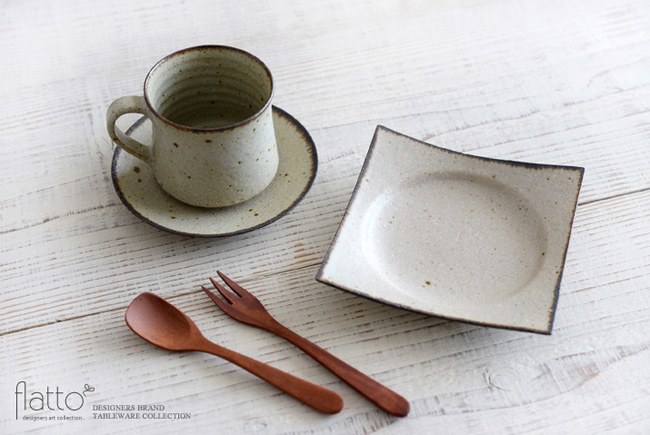 水野幸一「コッツウォルズ マグカップとスモールプレート」