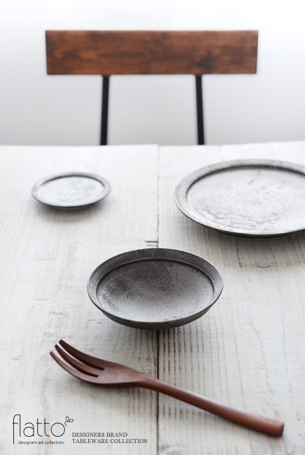 トキノハ 「shiro-kuro 4寸鉢(黒)」