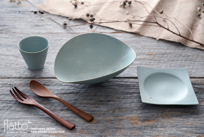 水野幸一「空色釉ひずみ鉢（小）」