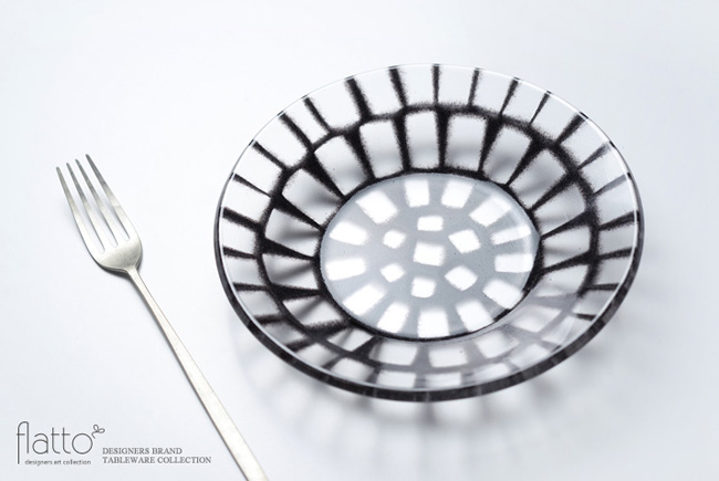 サブロウガラス（dタイプのデザイン）