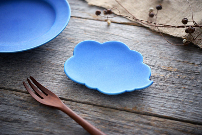 東一仁 ブルーウンリュウ菓子皿