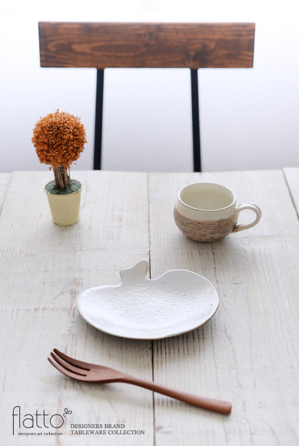 古谷浩一：鉄線りんご皿（中）