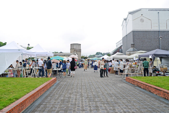 フィールドオブクラフト倉敷の開催場所の倉敷市芸文館前広場
