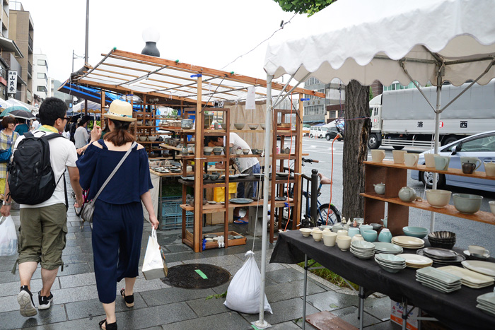 京都・五条坂陶器まつりの雰囲気