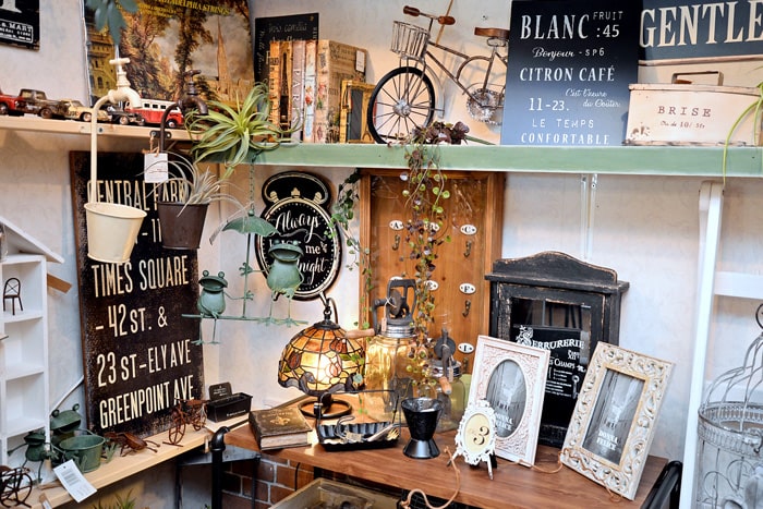 Little Cona（リトル コナ）のアンティーク雑貨